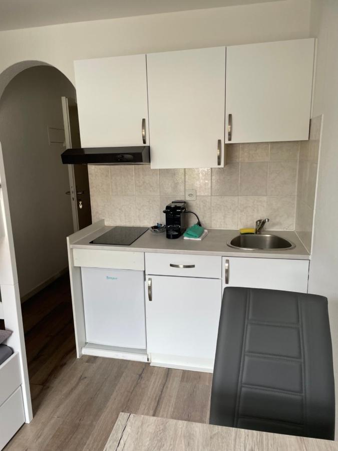 Haus Zur Eiche Private 1 Zimmerstudios Chur Buitenkant foto
